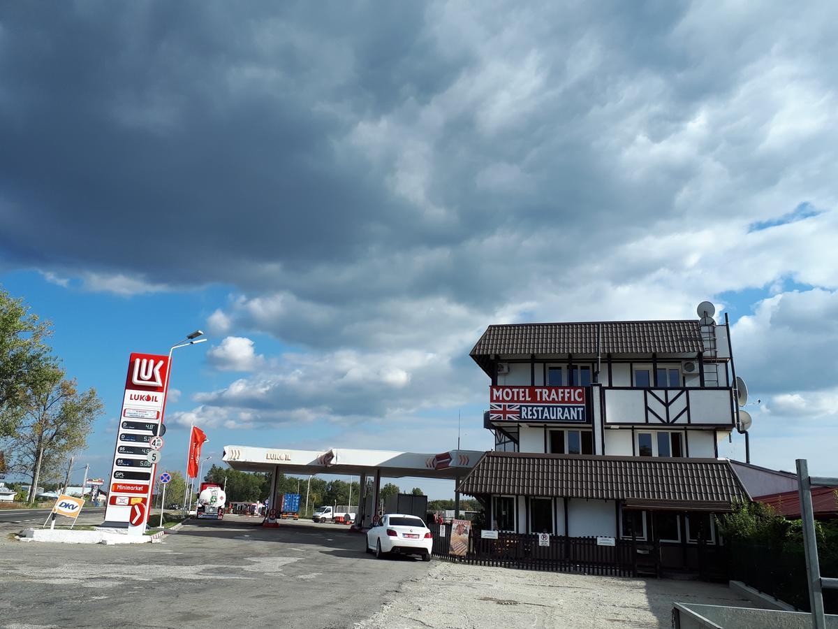 Motel Traffic Linteşti エクステリア 写真